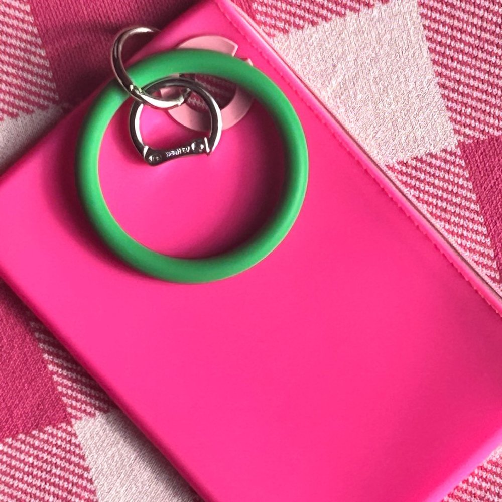O-Venture Large Silicone Pouch with Big O Key Ring